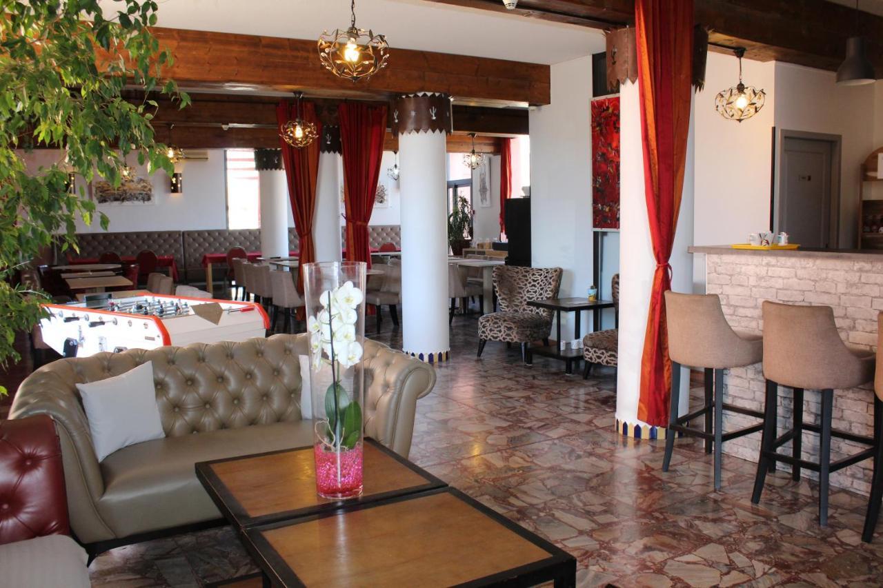 Hôtel L'Hacienda Martigues Exterior foto